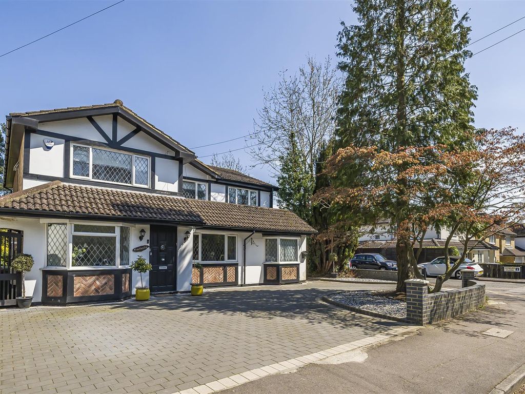 4 bed detached house for sale in Clay Lane, Bushey Heath, Bushey WD23