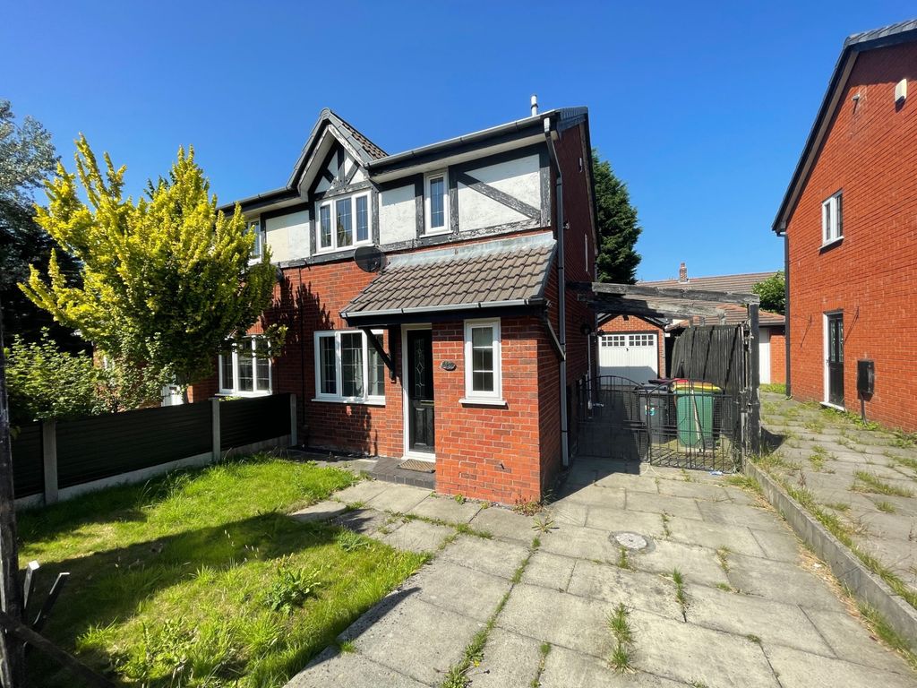 3 bed semidetached house to rent in Ribbleton Hall Drive, Preston