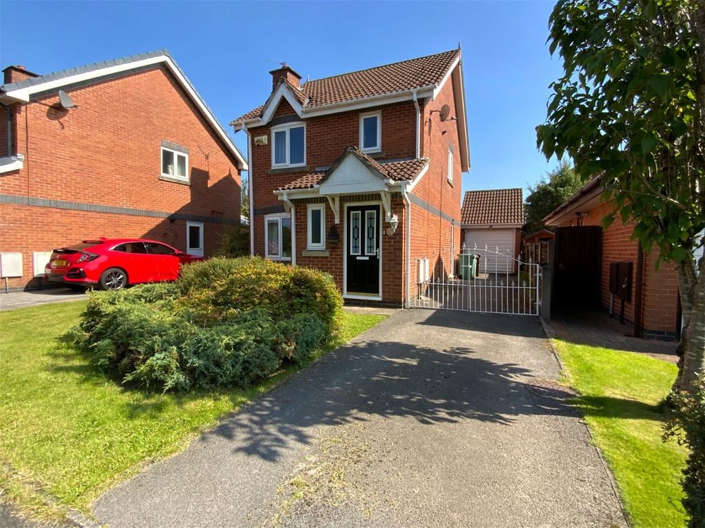 3 bed detached house for sale in Chiswick Drive, Radcliffe, Manchester