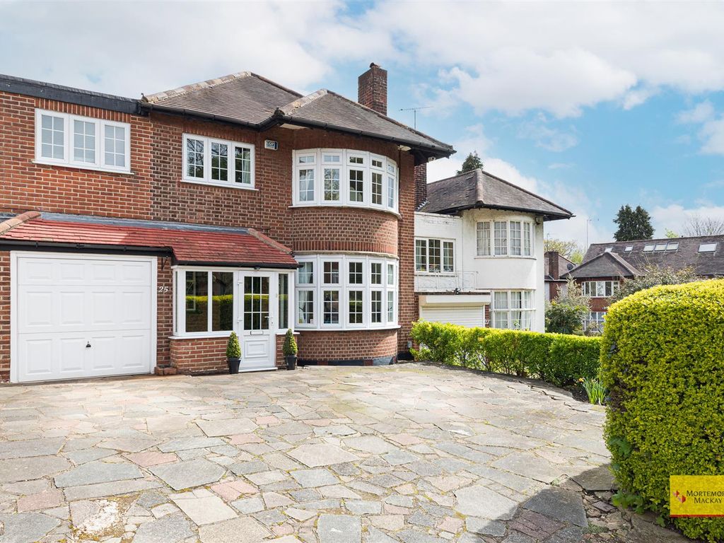 4 bed detached house for sale in Church Hill, London N21 Zoopla