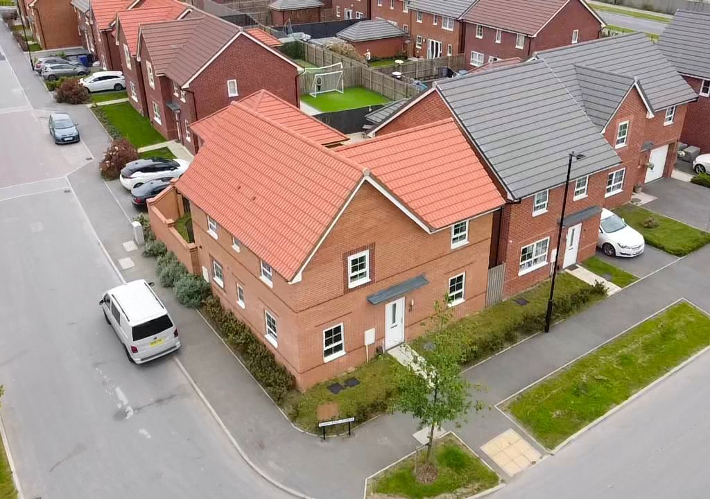 4 bed detached house for sale in Garland Road, New Rossington