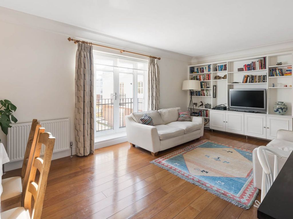 Abbots Walk, London W8  