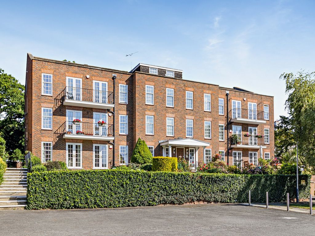 3 bed flat for sale in Ashurst Close, Northwood HA6, £799,950 Zoopla