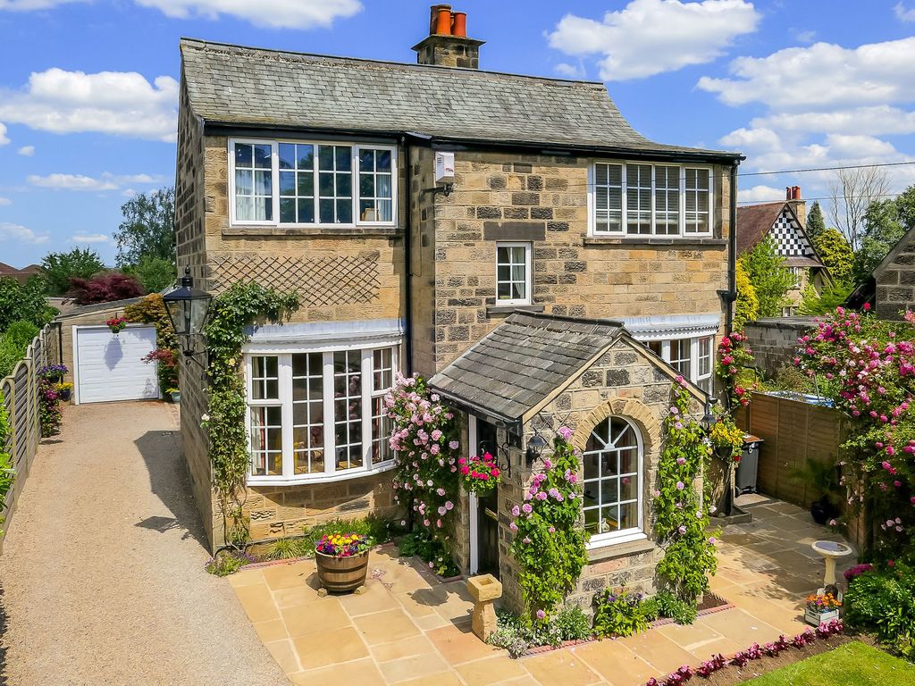 4 bed detached house for sale in Tentergate Lane, Knaresborough HG5