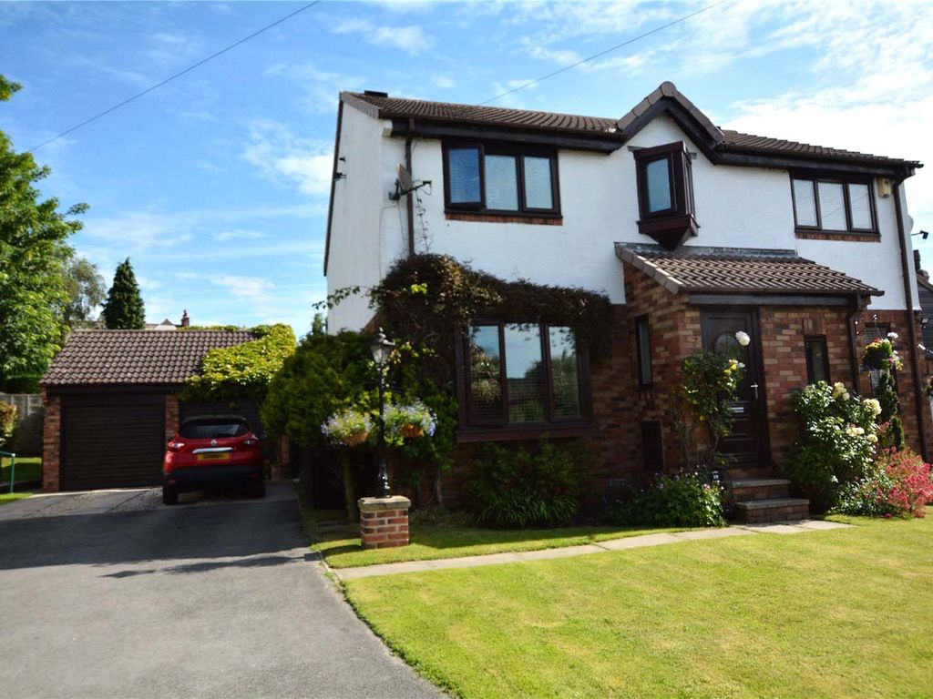 3 bed semidetached house for sale in Low Farm, Great Preston, Leeds