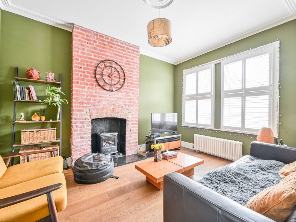 3 bed terraced house for sale in Northborough Road SW16, Norbury