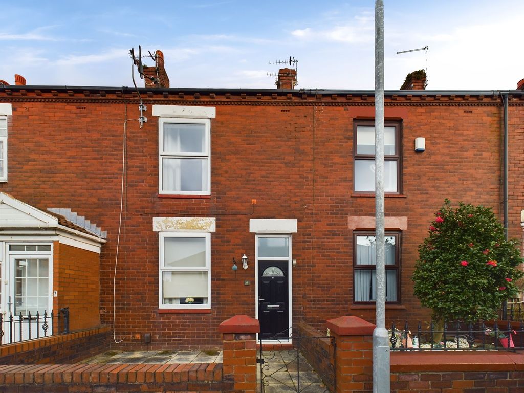 2 bed terraced house to rent in Argyle Street, Atherton M46, £795 pcm