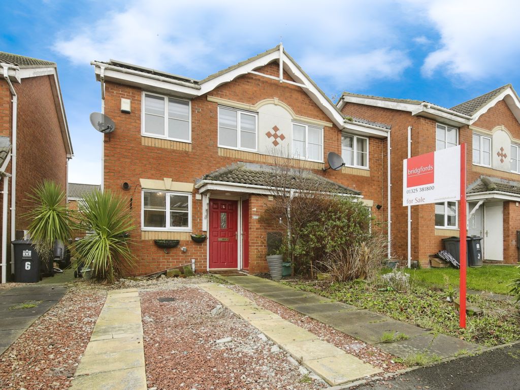 2 bed terraced house for sale in Southmoor Close, Darlington, Durham