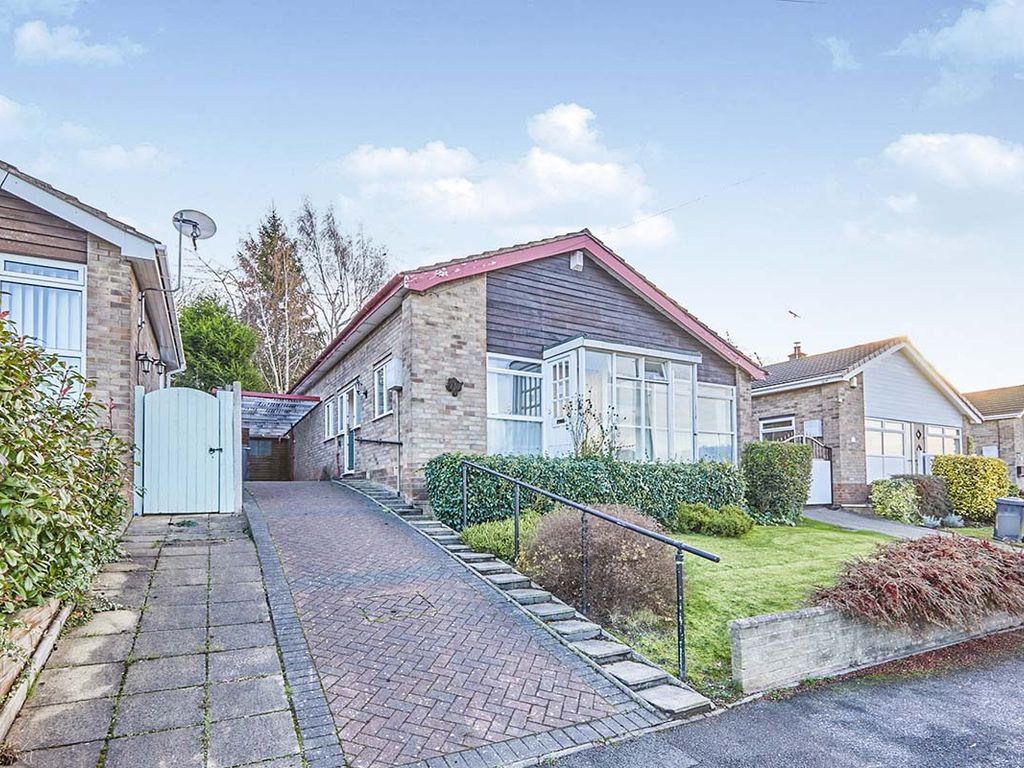 3 bed bungalow for sale in Dalebrook Road, BurtonOnTrent