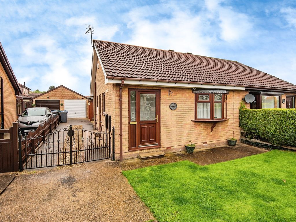 2 bed semidetached bungalow for sale in Corn Hill, Conisbrough