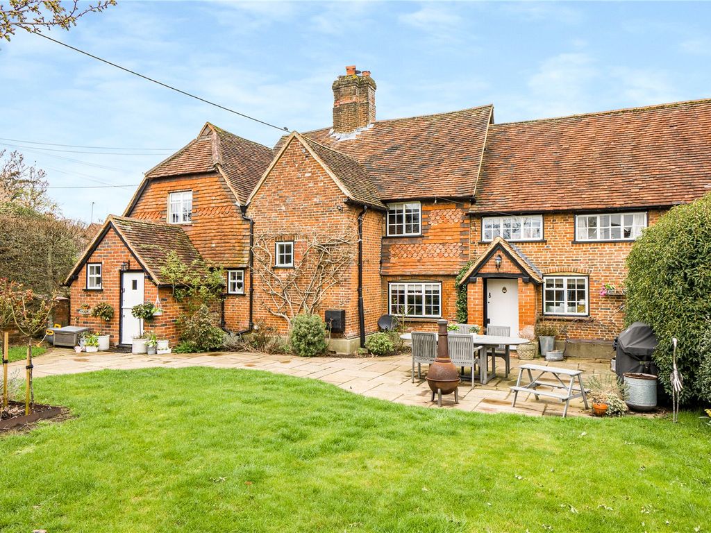 4 bed end terrace house for sale in Dippenhall Street, Crondall, Farnham, Surrey GU10 Zoopla