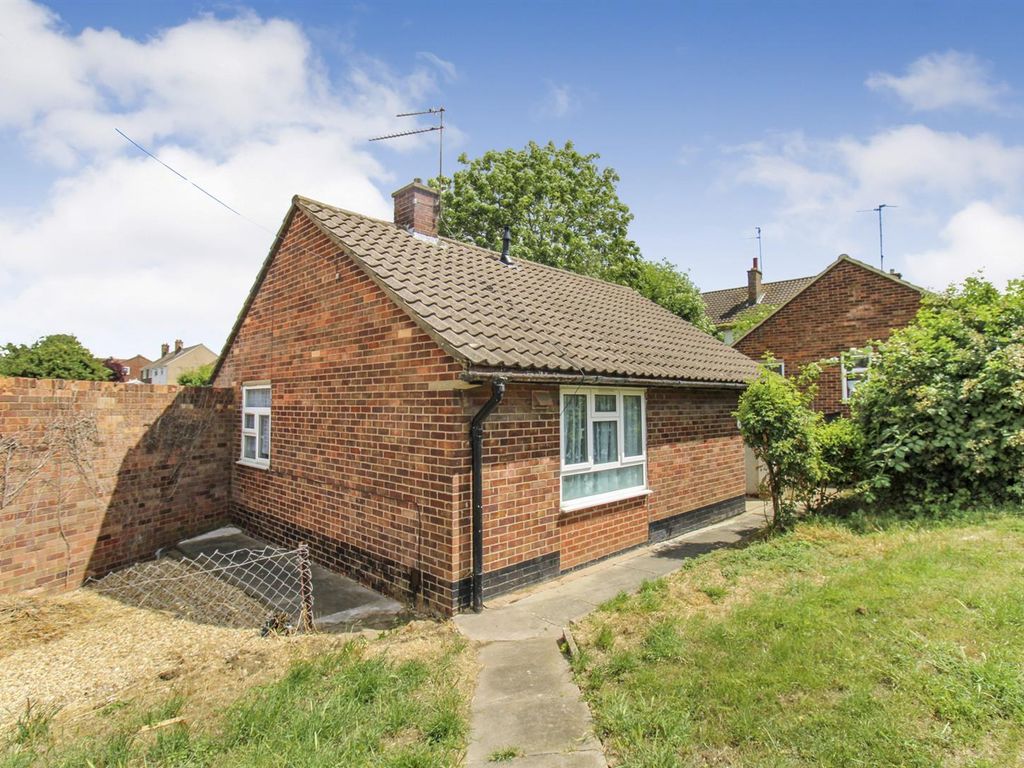 1 bed bungalow for sale in Cecil Drive, Corby NN18, £149,950 Zoopla