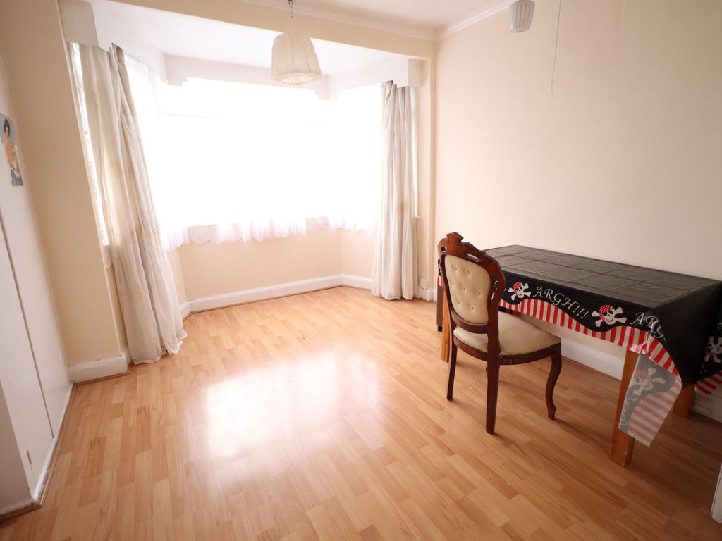2 bed flat to rent in Colindeep Lane, London NW9 Zoopla