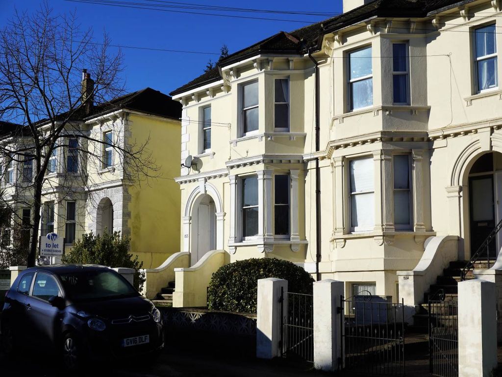 1 bed flat to rent in Upper Grosvenor Road, Tunbridge Wells, Kent TN1