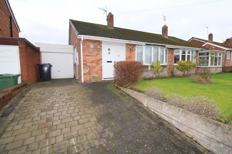2 bed semidetached bungalow for sale in Waterfield Close, Foxyards
