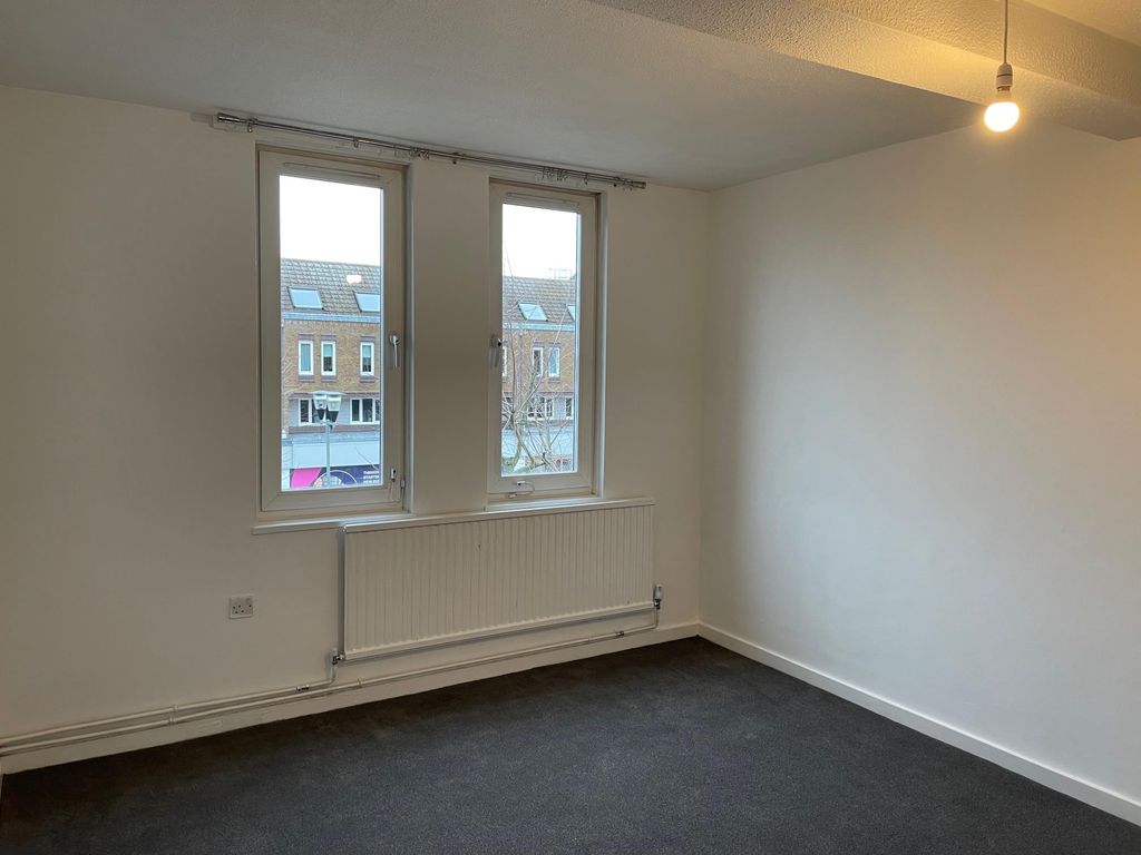 2 bed flat to rent in Bushfield Court, Orton Goldhay, Peterborough PE2