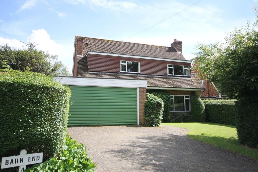 4 bed detached house for sale in Park Way, Great Bookham KT23, £850,000