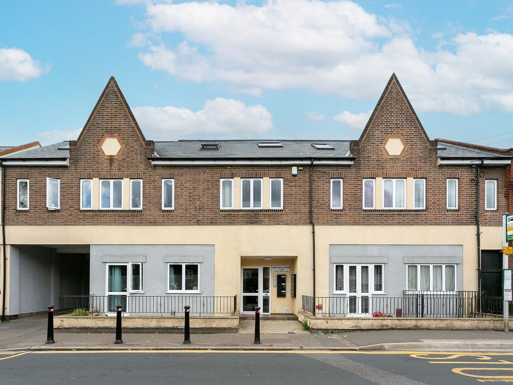 2 bed flat for sale in Flat 4 Graphic House, 73 75 Gammons Lane