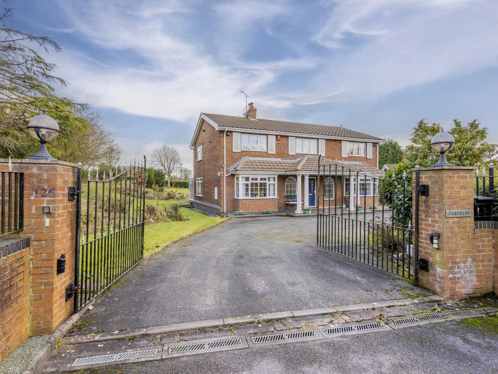 4 bed detached house for sale in Caverswall Road, Forsbrook ST11 Zoopla