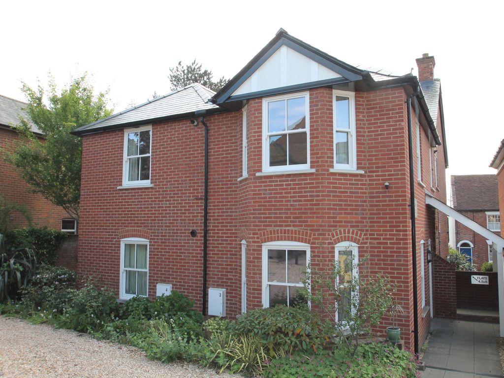 1 bed flat to rent in Belmore Lane, Lymington SO41, £895 pcm Zoopla