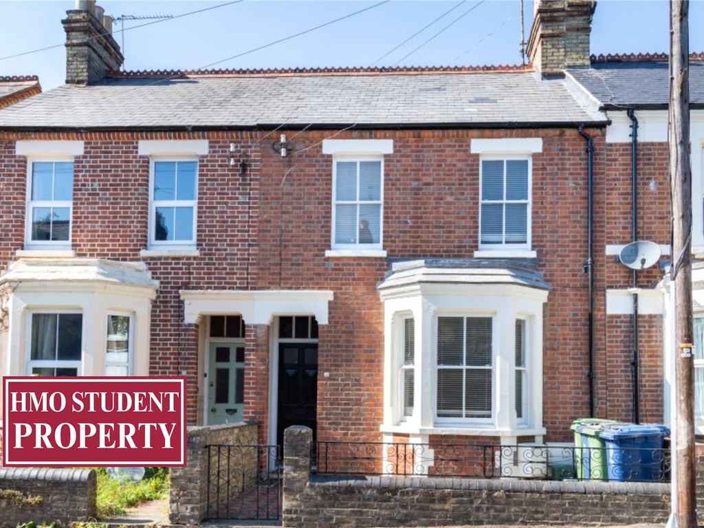 3 bed terraced house to rent in Southfield Road, Oxford OX4, £3,250 pcm