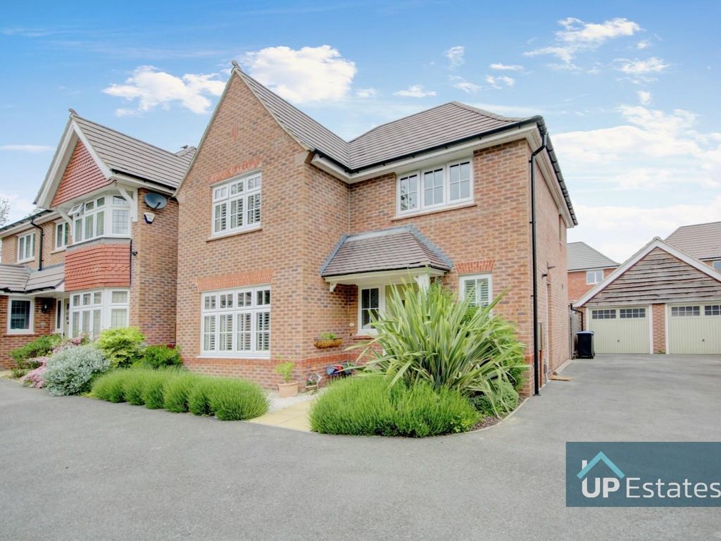 4 bed detached house for sale in Flanders Close, Burbage, Hinckley LE10