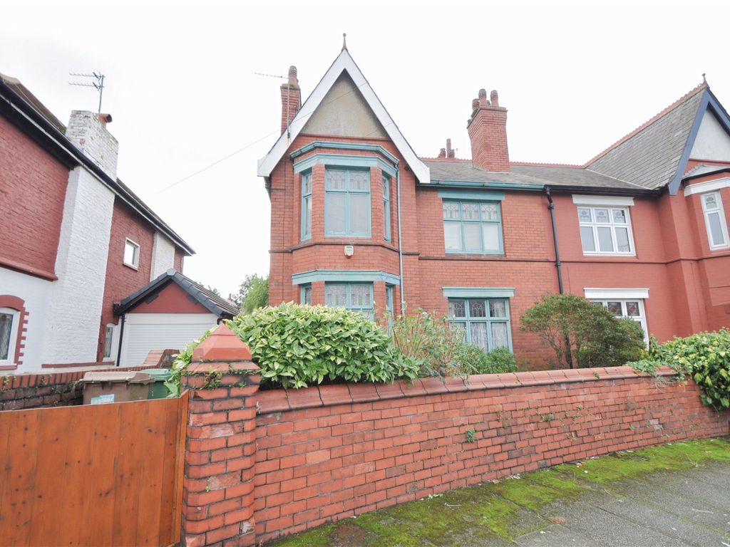 5 bed semidetached house for sale in Lyndhurst Road, Wallasey CH45, £