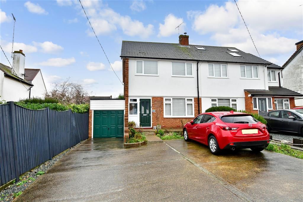 3 bed semidetached house for sale in Swan Lane, Wickford, Essex SS11
