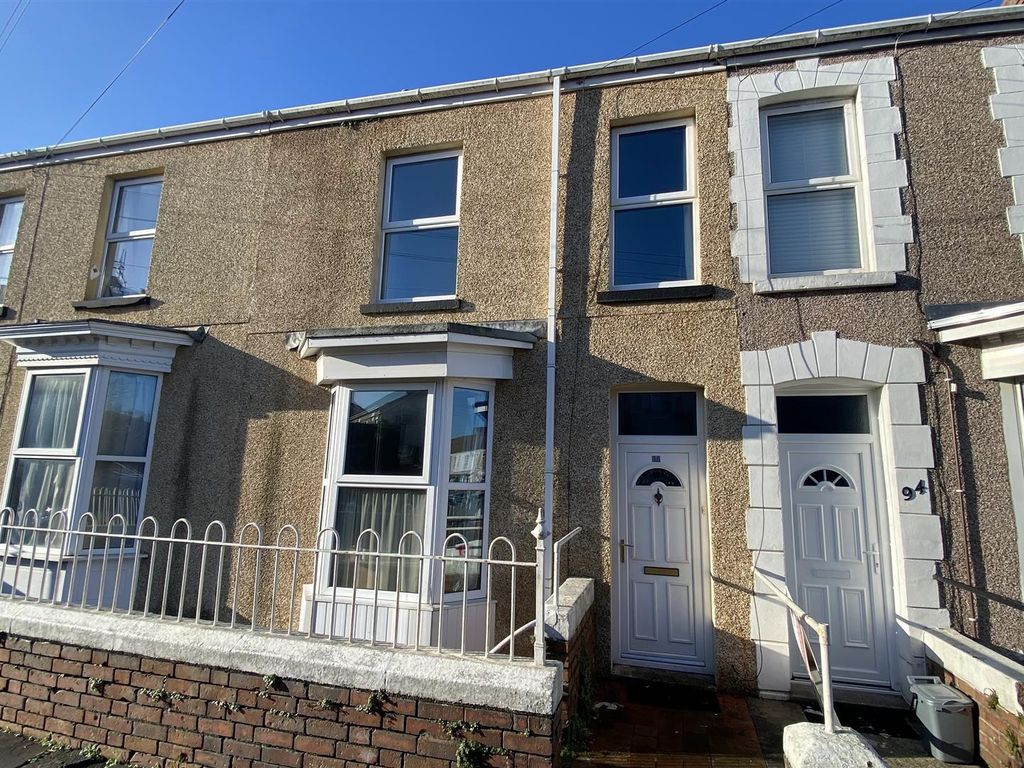 2 bed flat to rent in Marlborough Road, Brynmill, Swansea SA2 Zoopla