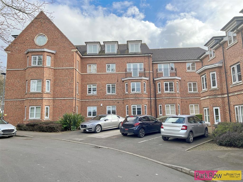 2 bed flat for sale in Castle Grove, Pontefract WF8 Zoopla