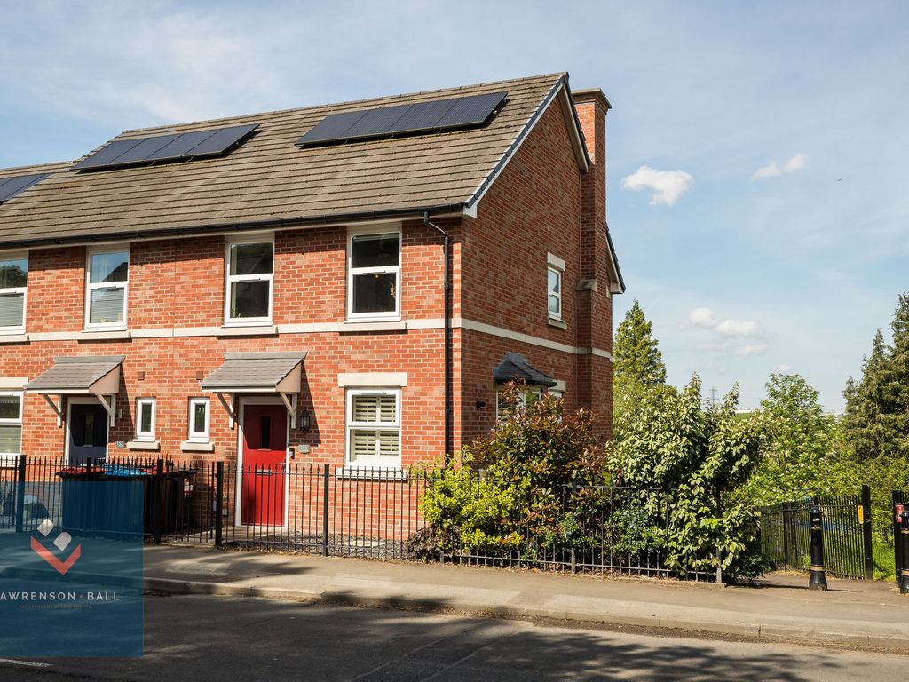 3 bed semidetached house for sale in Chester Road, Helsby WA6, £