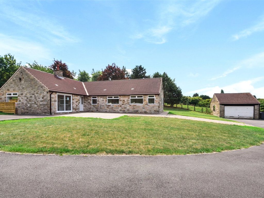 4 bed bungalow to rent in Chesterfield Road, Barlborough, Chesterfield