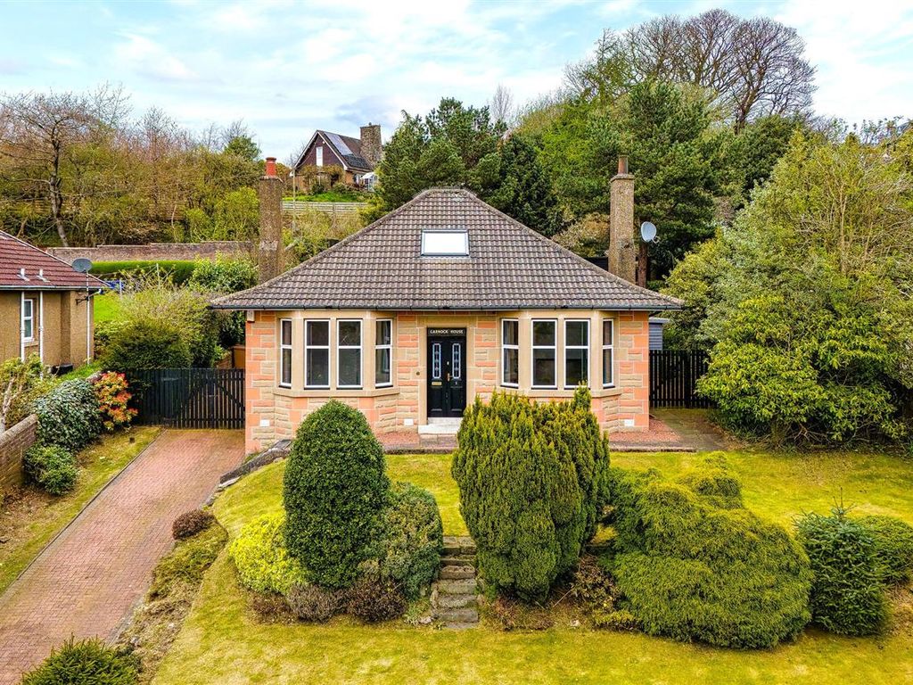 3 bed detached house for sale in Kirkton Avenue, Bathgate EH48, £