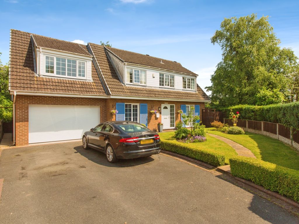 6 bed detached house for sale in Reed Field, Bamber Bridge, Preston