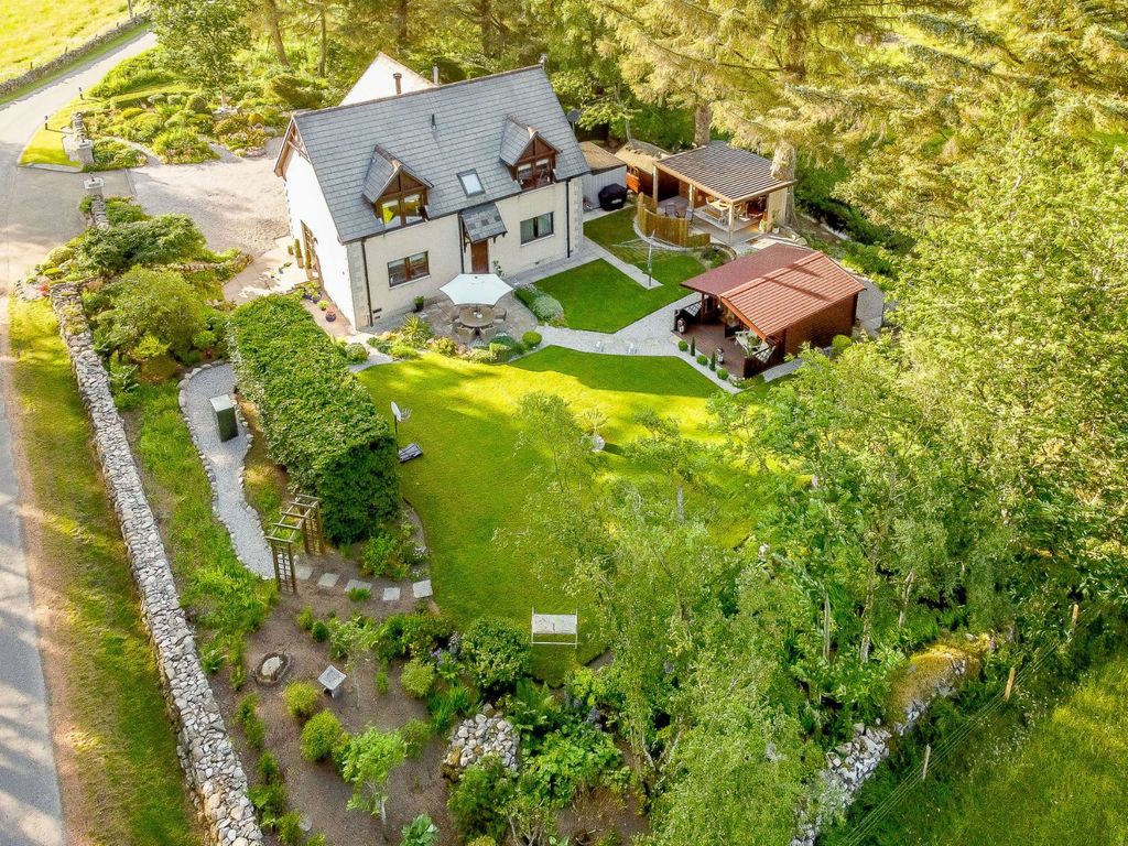 3 bed detached house for sale in Pitcaple, Inverurie, Aberdeenshire