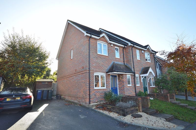 2 bed semidetached house for sale in Parkfield Rise, Princes