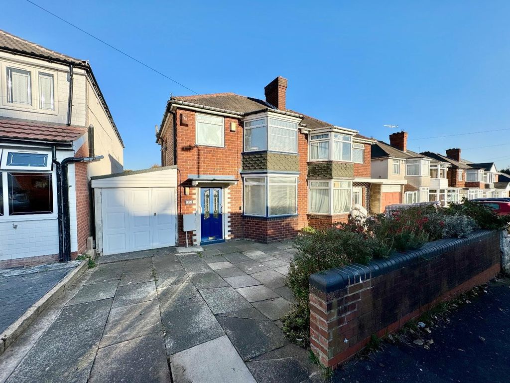 3 bed semidetached house for sale in Chipperfield Road, Hodge Hill