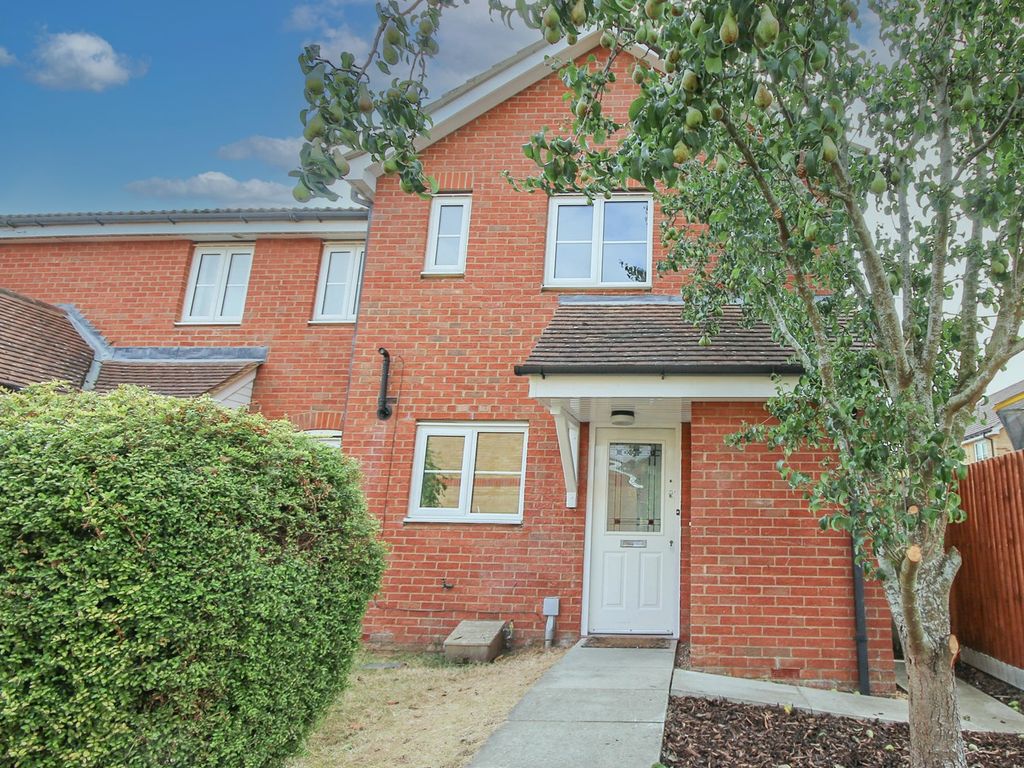 3 bed terraced house for sale in Helsinki Way, Dereham NR19 Zoopla