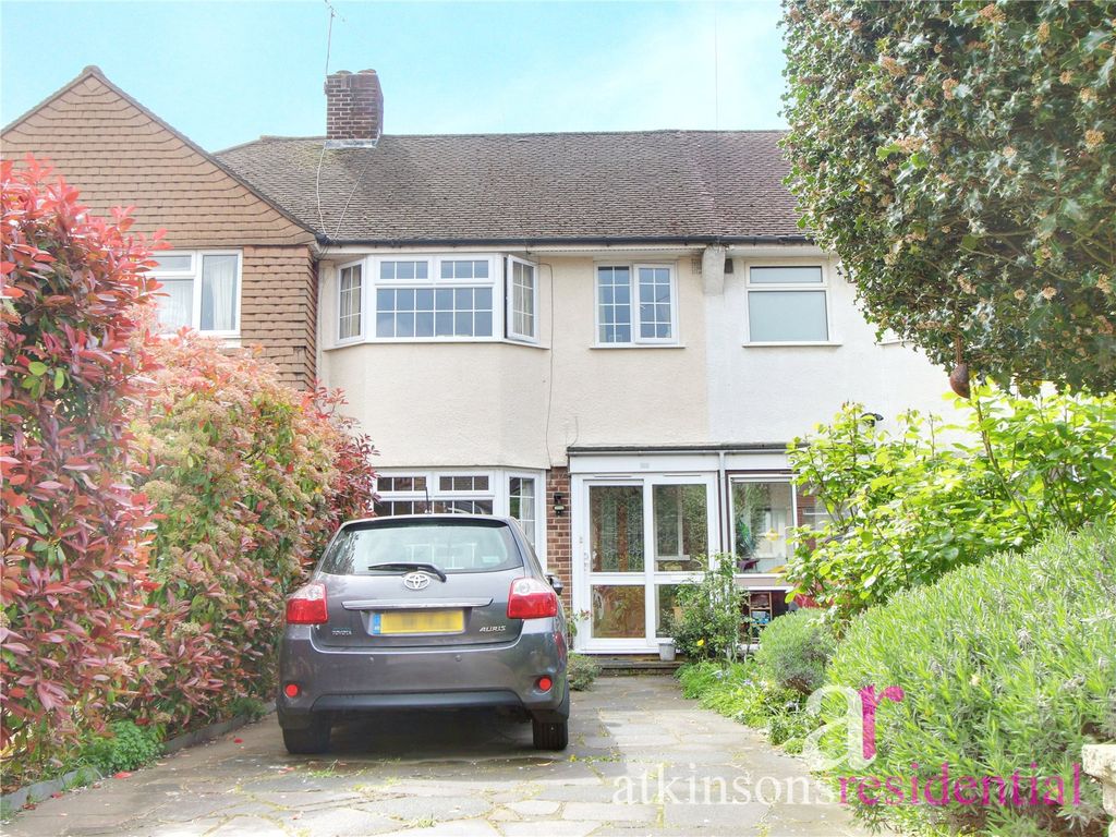 3 bed terraced house for sale in Kenilworth Crescent, Enfield