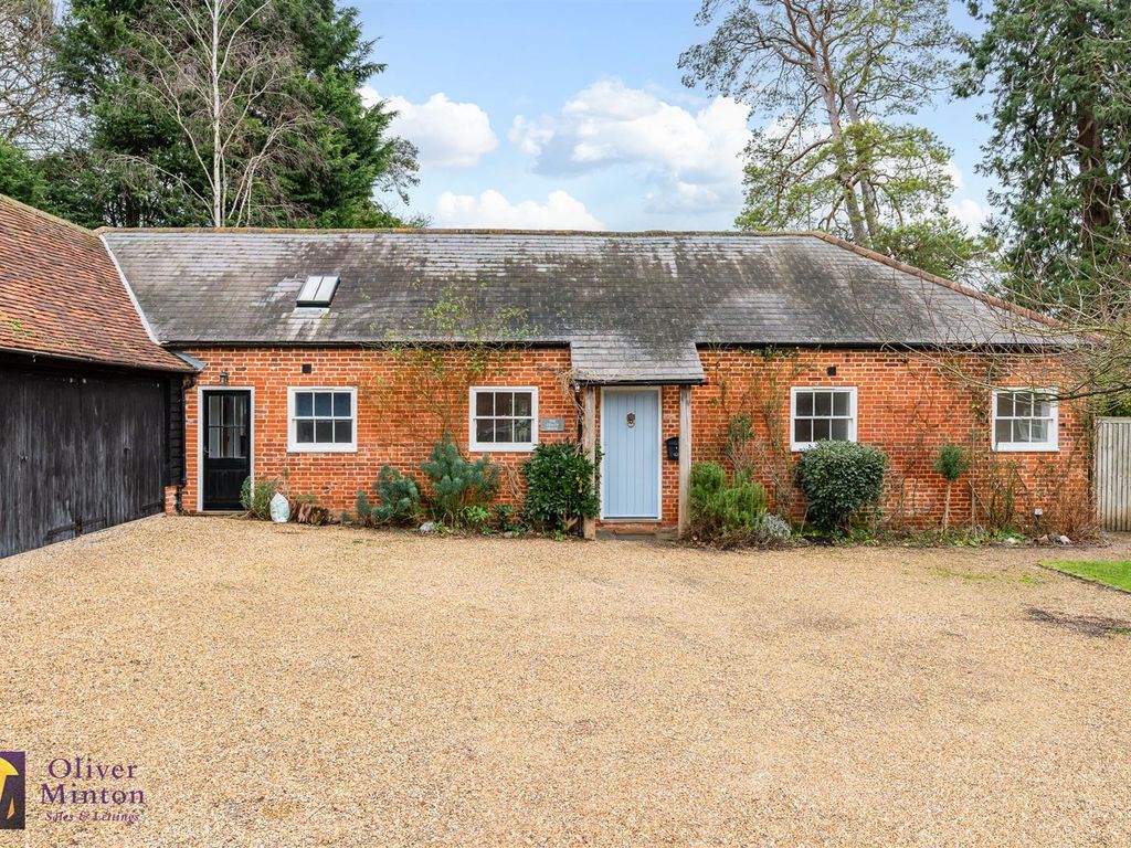 4 bed detached house to rent in The Hall Barns, Furneux Pelham