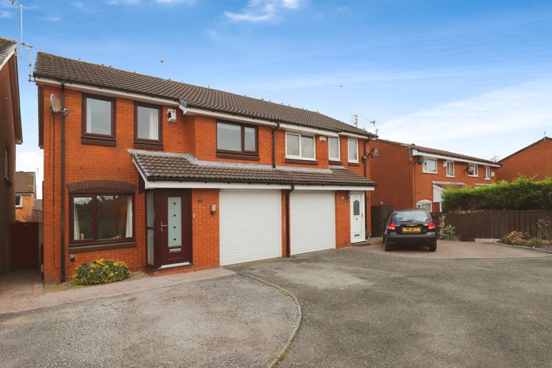 3 bed semidetached house for sale in Whitewell Close, Bury BL9, £