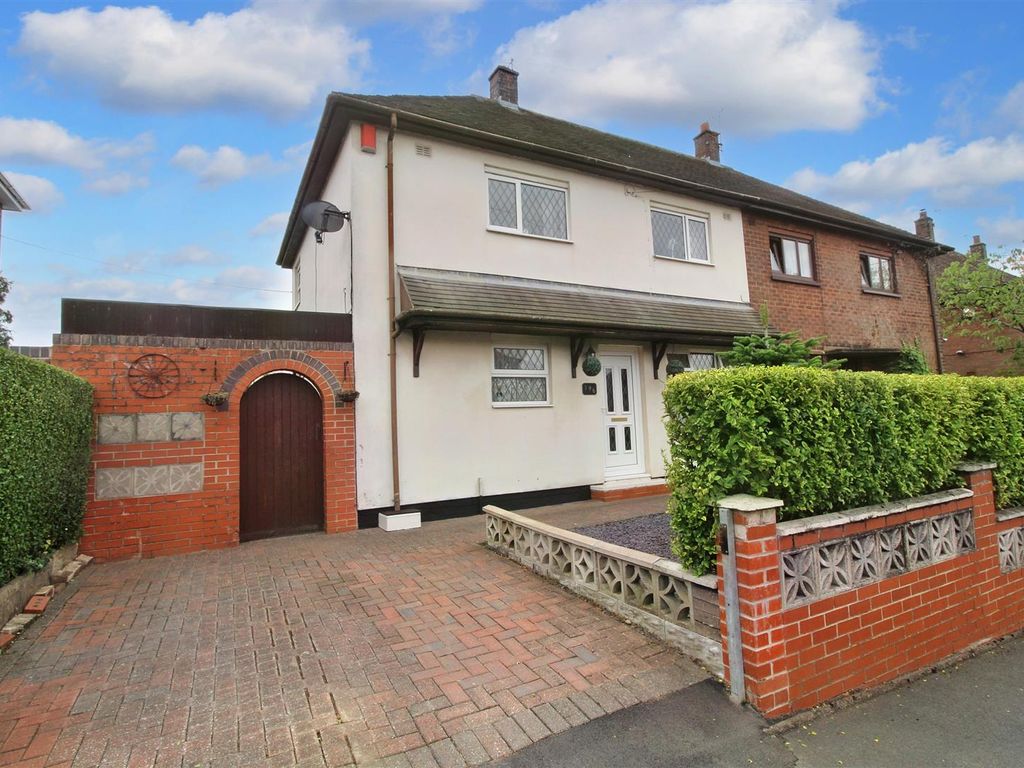 3 bed semidetached house for sale in St. Nicholas Avenue, Norton