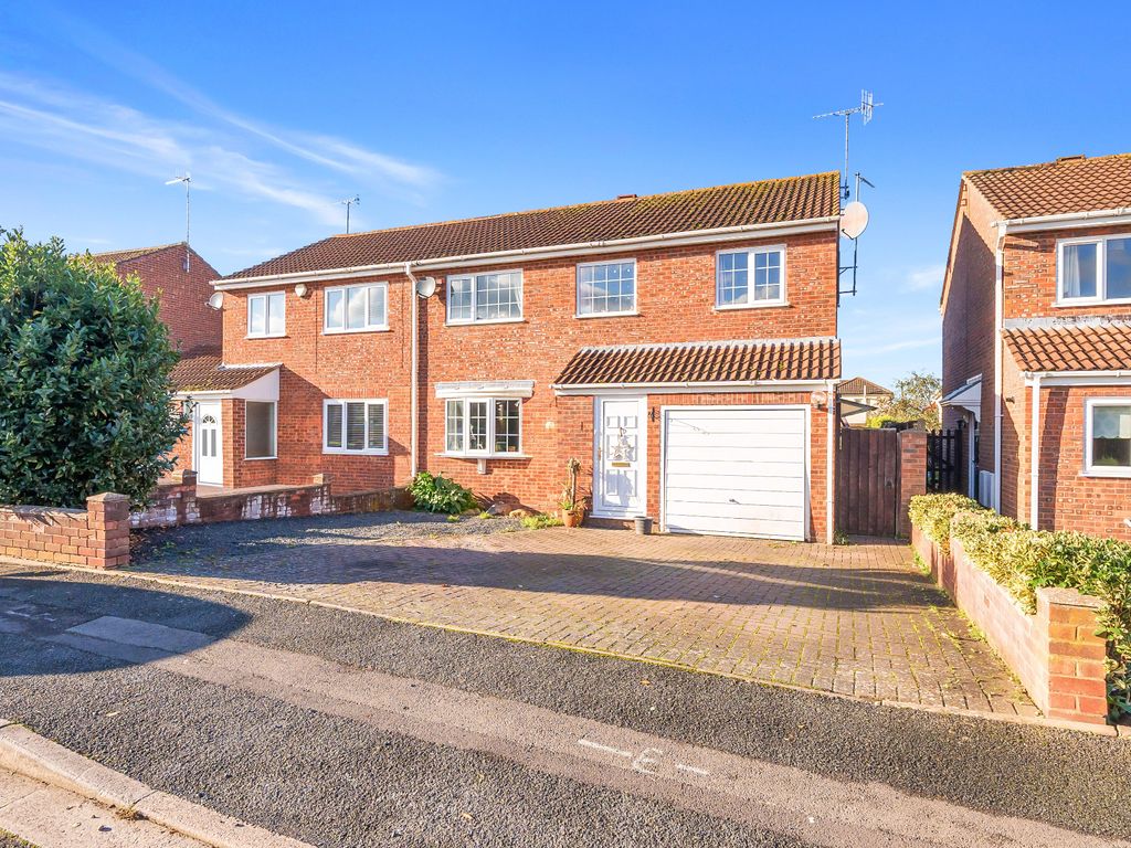 4 bed semidetached house for sale in Springfield Road, Worcester WR5