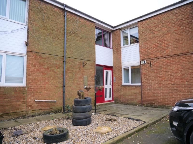 1 bed flat to rent in Conifer Close, Ormesby, Middlesbrough TS7, £500