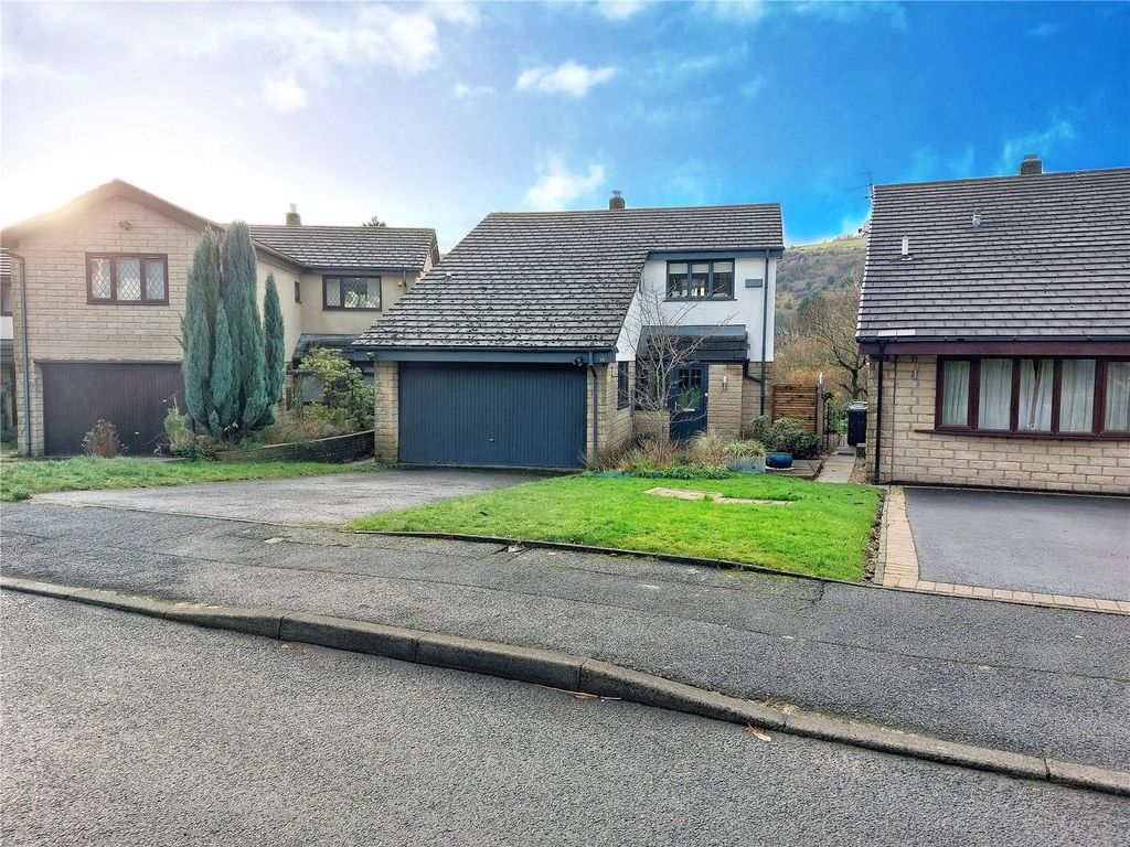4 bed detached house for sale in Slaidburn Avenue, Rawtenstall, Rossendale BB4, £425,000 Zoopla