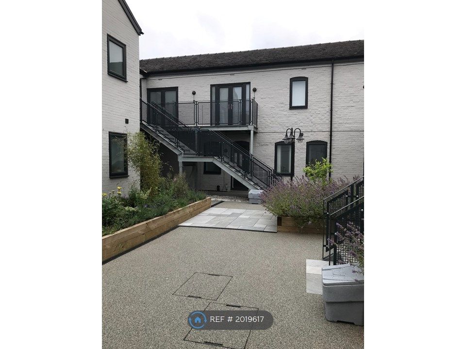 1 bed flat to rent in Lonsdale Street, StokeOnTrent ST4, £675 pcm