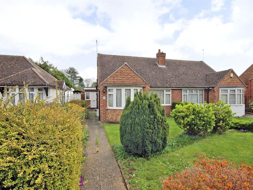 2 bed bungalow for sale in Highbury Grove, Clapham, Bedford, Bedfordshire MK41, £290,000 Zoopla