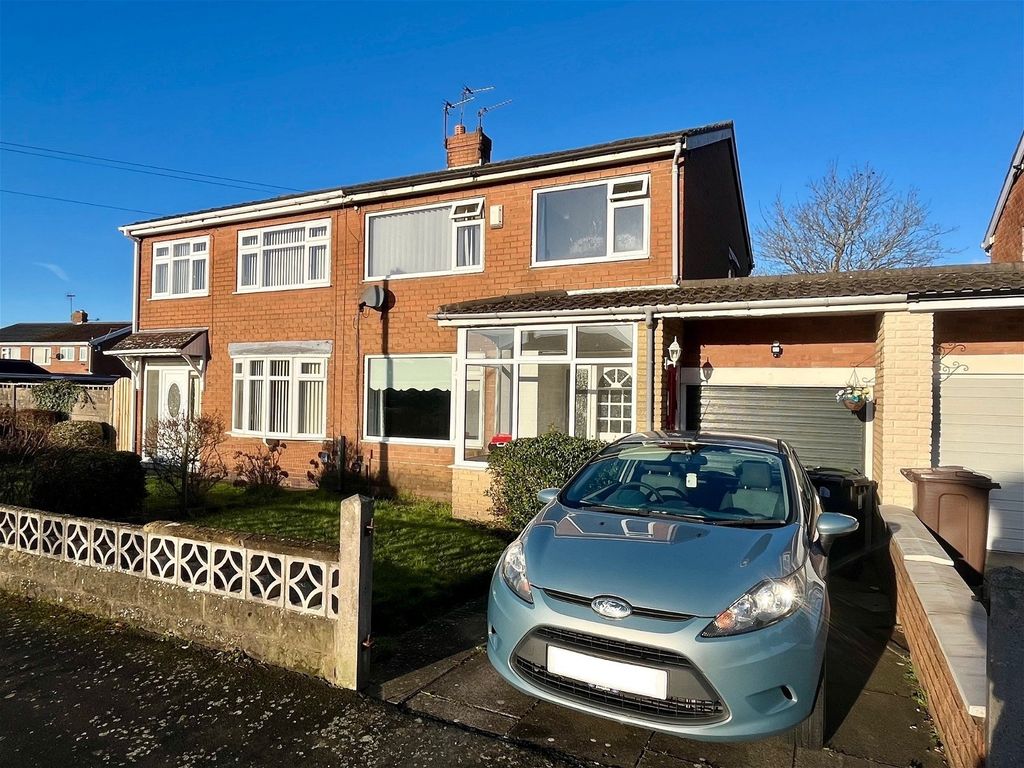 3 bed semidetached house for sale in Sudell Avenue, Maghull L31, £