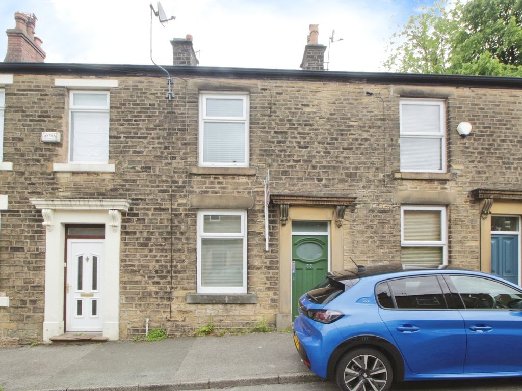 2 bed terraced house to rent in St. Marys Road, Glossop, Derbyshire