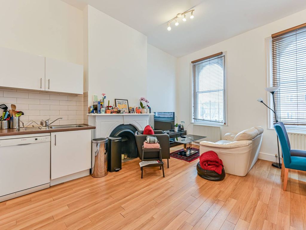 2 bed flat for sale in Acre Lane, Brixton, London SW2, £400,000 Zoopla